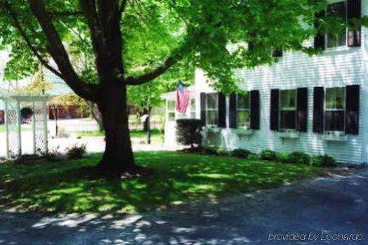 Glen Oaks Inn Intervale Exterior photo